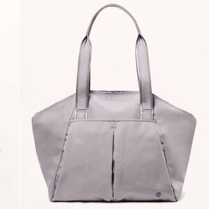 Lululemon Tote Bag in Chrome